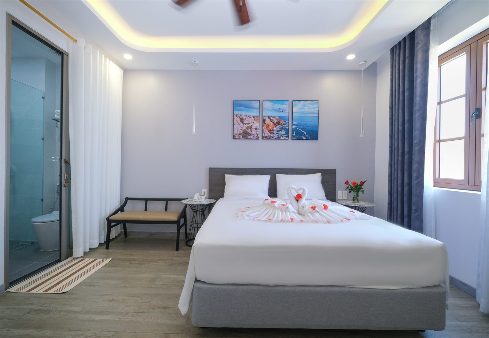 Phòng 1 giường Bella Hotel